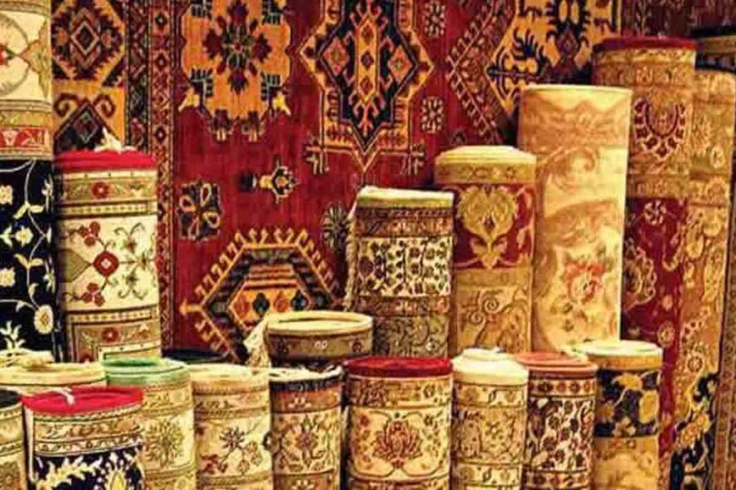 हाथ से बुने कार्पेट के हुनर से भारत के कोनों-कोनों तक पहुंच रही खासियत