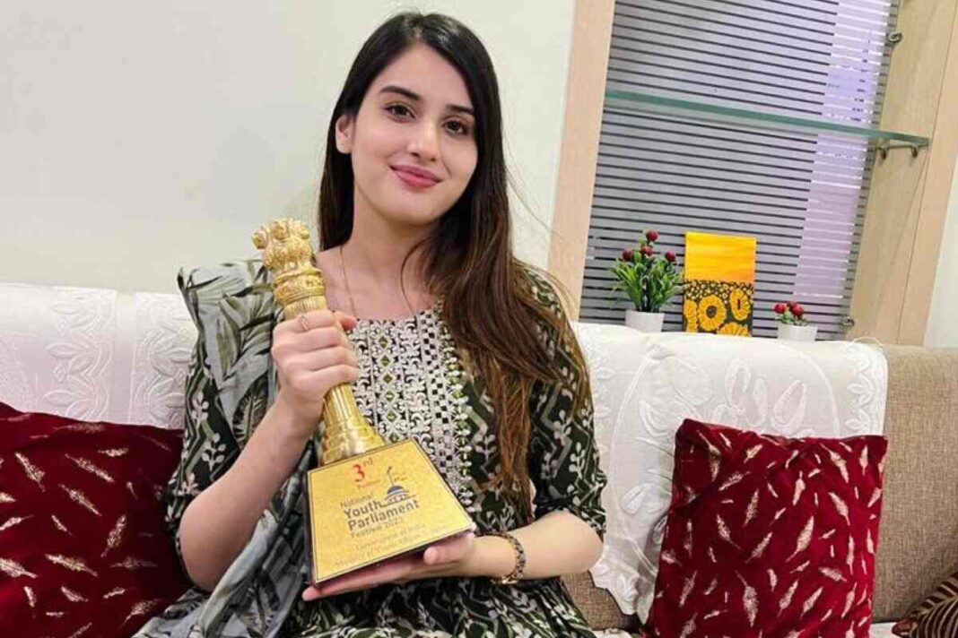 माहिरा खान ने राष्ट्रीय युवा संसद में शांति और सुलह के विषय पर दिया अपना भाषण, जिसने उन्हें अंतरराष्ट्रीय स्तर पर पहचान दिलाई