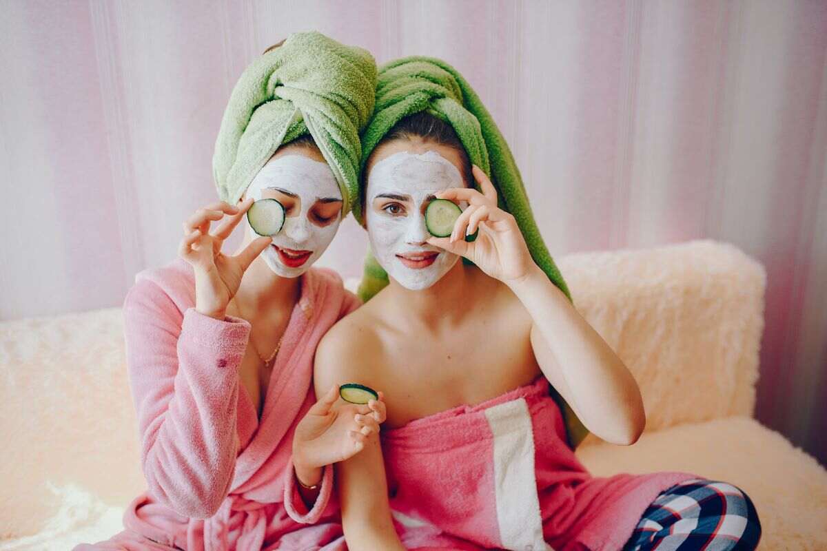 फेशियल (Facials)