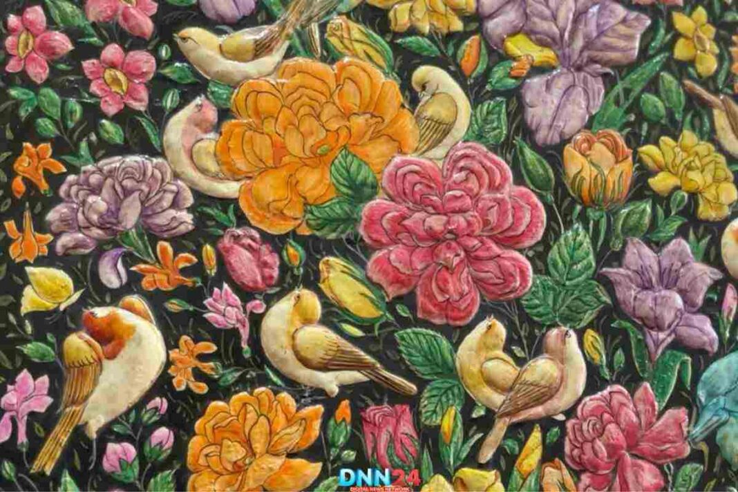 पेपर मेसी आर्ट को 3D रूप देने वाले शब्बीर अहमद