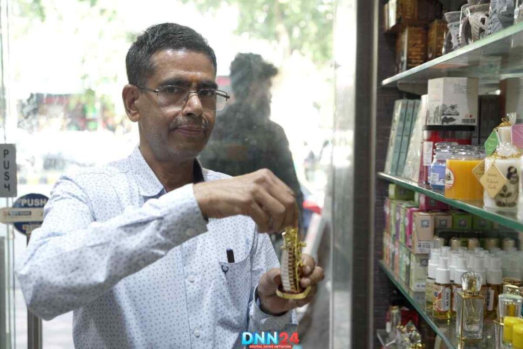 इत्र स्टोर