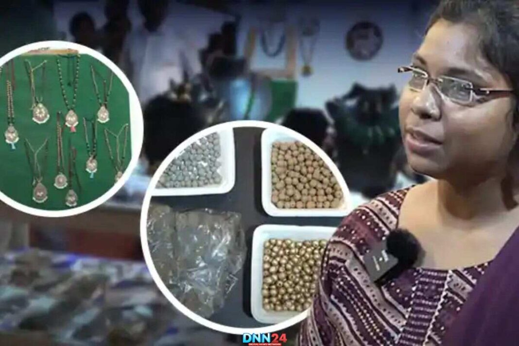 टेराकोटा ज्वेलरी से पहचान बनाती रश्मि वर्मा: गोरखपुर की महिलाओं के लिए रोज़गार का नया रास्ता 