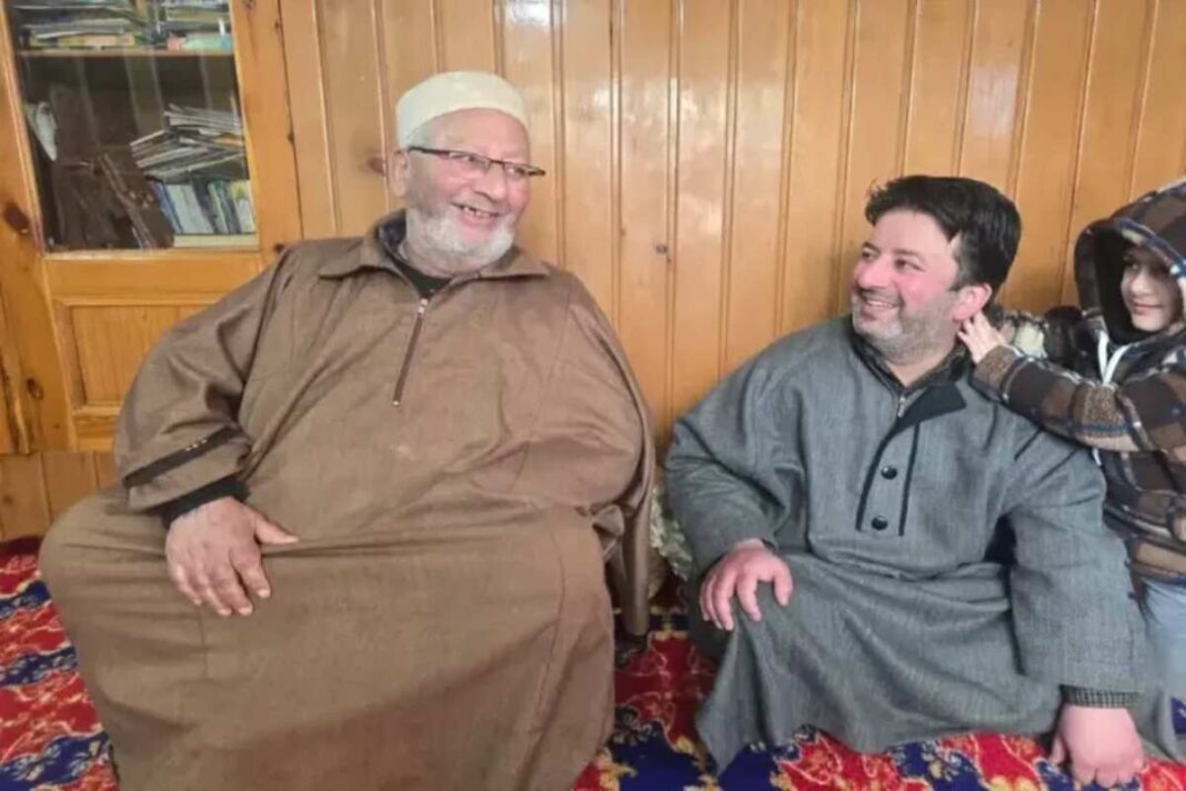 कश्मीर की कला को नई पहचान दिलाने वाले फारूक अहमद मीर को पद्मश्री सम्मान