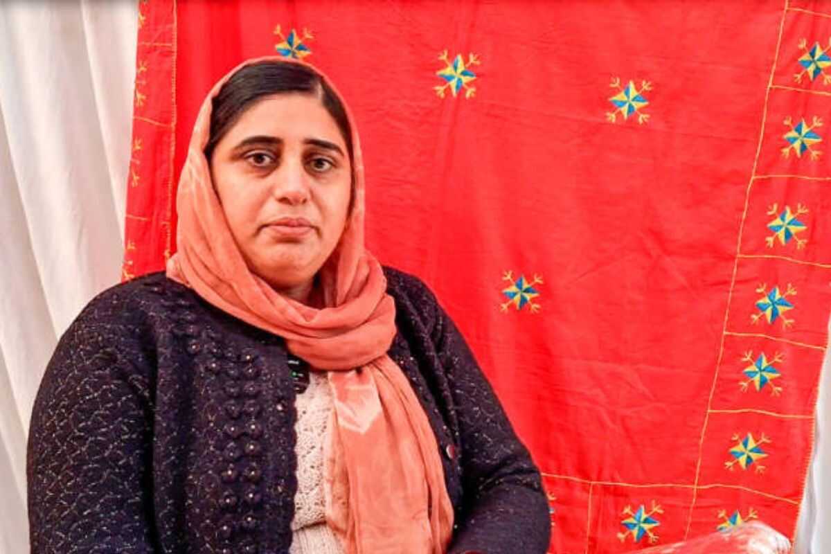 Phulkari के ज़रिए मां की यादों, पंजाबी संस्कृति और रोज़गार को आगे बढ़ा रही अमनदीप कौर