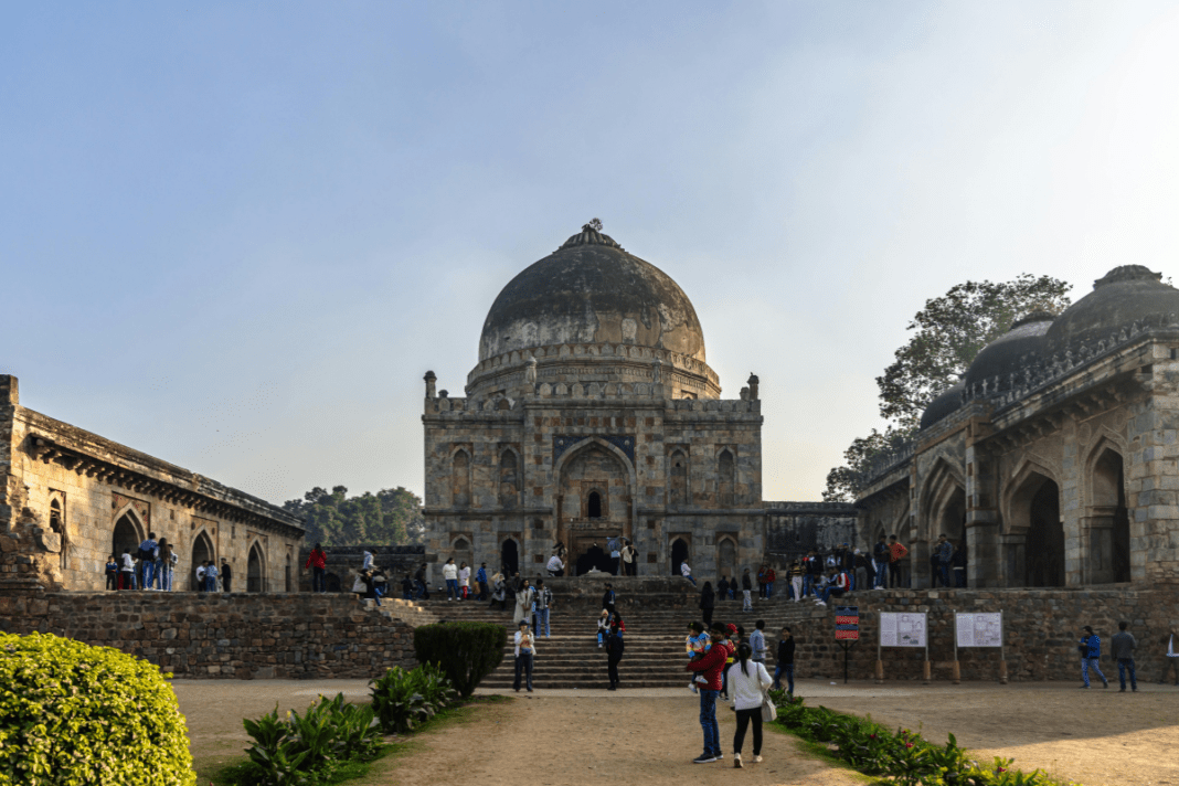 90 साल का लोधी गार्डन: हरियाली, इतिहास और 5400 पेड़ों की दास्तान