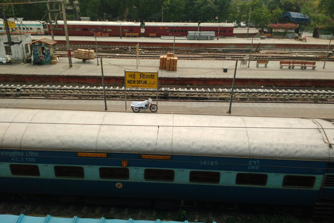 रेलवे स्टेशन नहीं, देश की रूह है New Delhi Railway Station, पढ़िए 1926 से 2026 की अनसुनी दास्तान