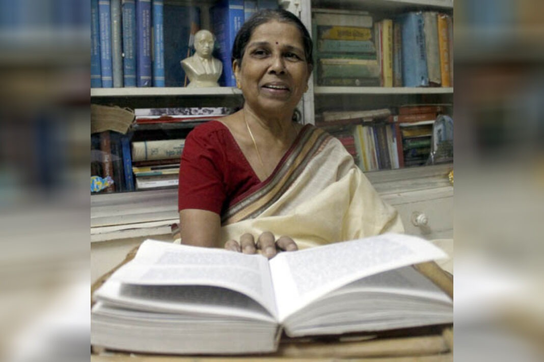 ‘ऑथर अवार्ड्स’ लाइफटाइम अचीवमेंट से सम्मानित उर्मिला पवार, जिन्होंने अंधेरे में छिपी सच्चाइयों को रोशनी दिखाई