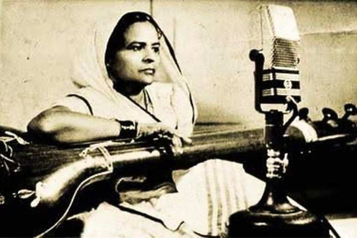 जिसकी आवाज़ महफ़िलों पर राज करती थी, वही Rasoolan Bai आख़िर में गुमनाम हो गईं
