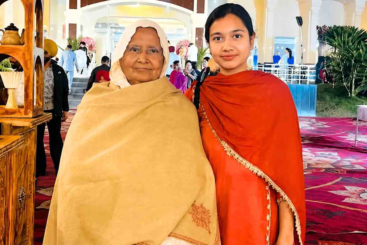 घर में कभी रोटी की भी फ़िक्र थी, वहीं से Mehakpreet ने Medical Professional बनने की कहानी लिखी